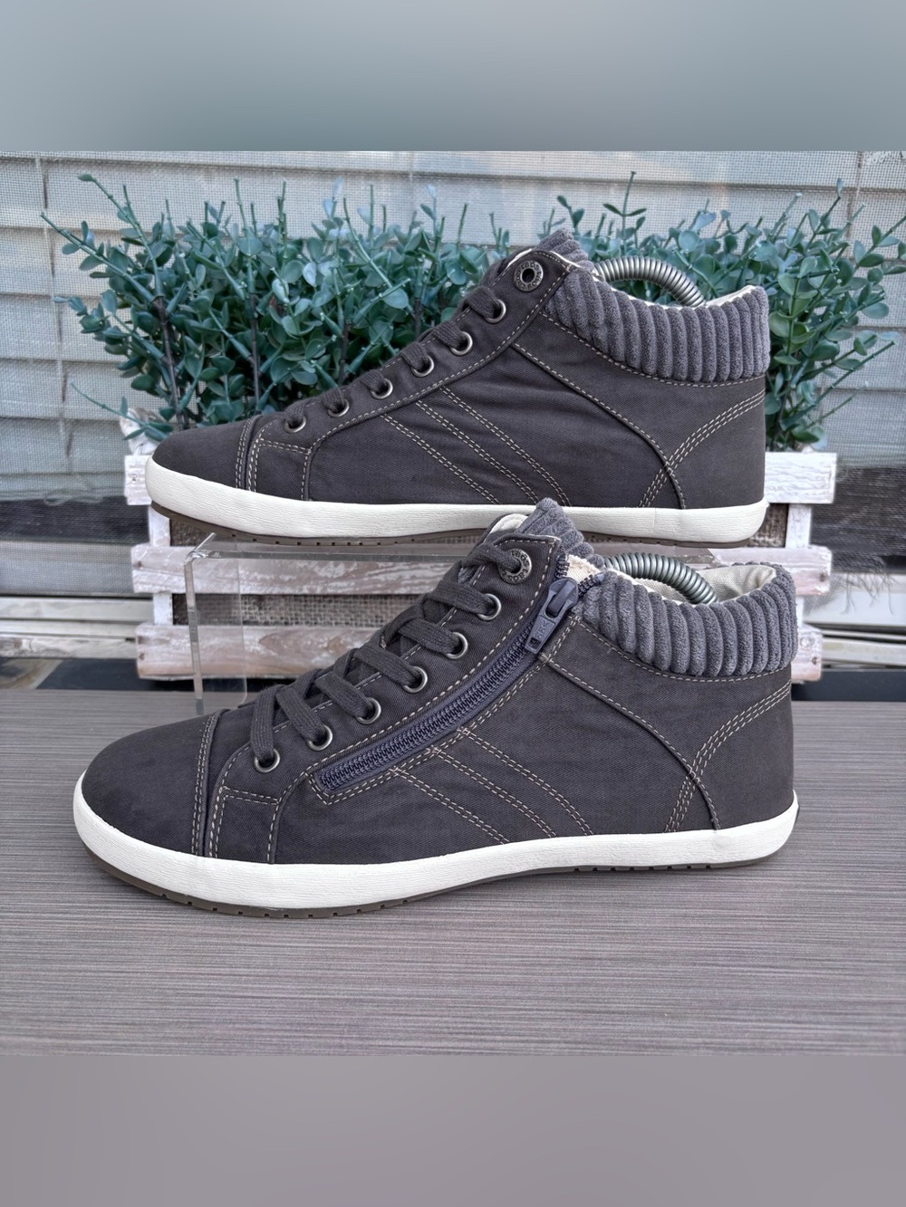 Taos Footwear Startup Mid-Top Sneaker